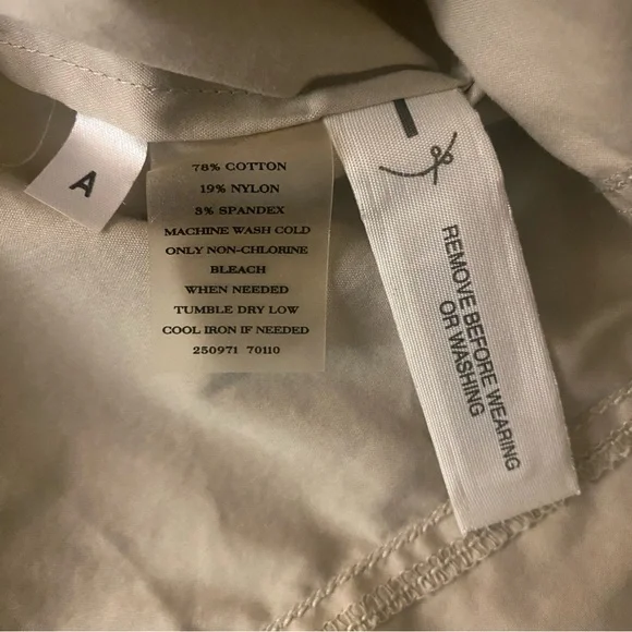 Ann Taylor Cream Short Sleeve Blouse/Top EUC 4 - Picture 4 of 6